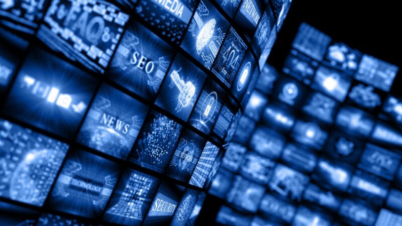 Como as mudanças no algoritmo das redes sociais afetam sua estratégia de marketing