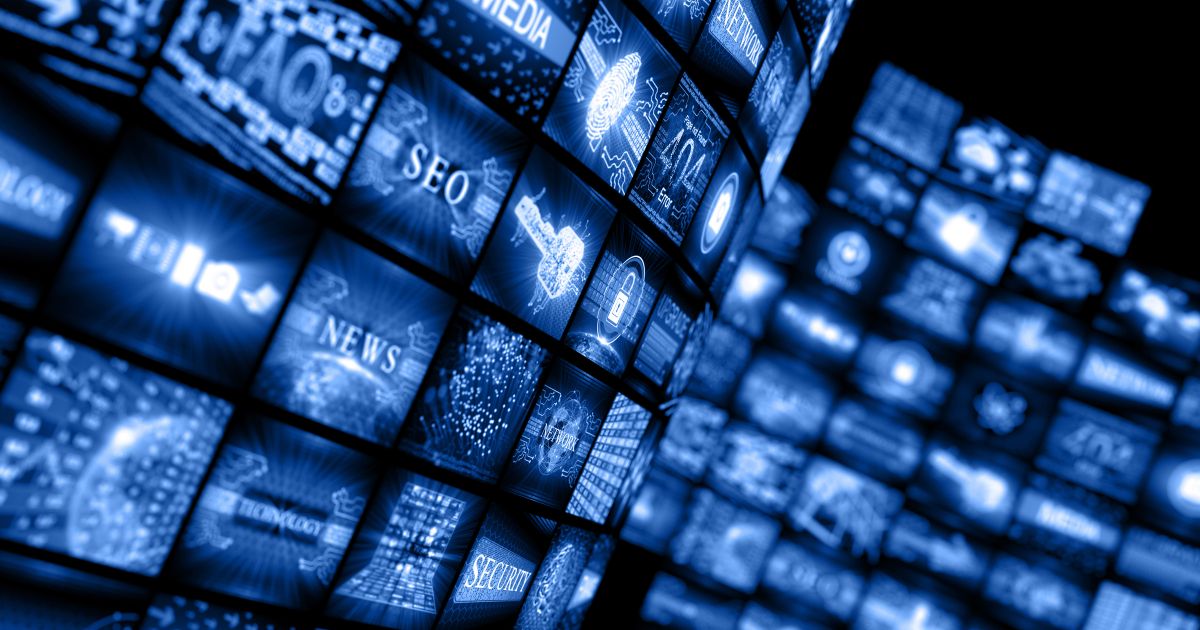 Como as mudanças no algoritmo das redes sociais afetam sua estratégia de marketing